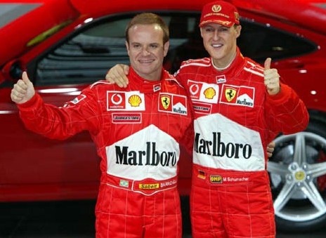 „Ferrari“ pilotams leista lenktyniauti tarpusavyje
