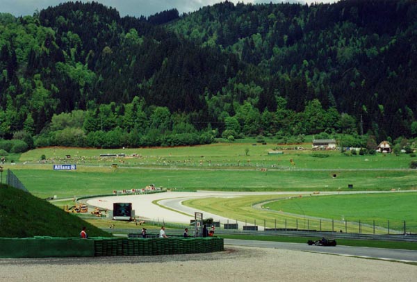 2004-ųjų sezonas be Austrijos GP