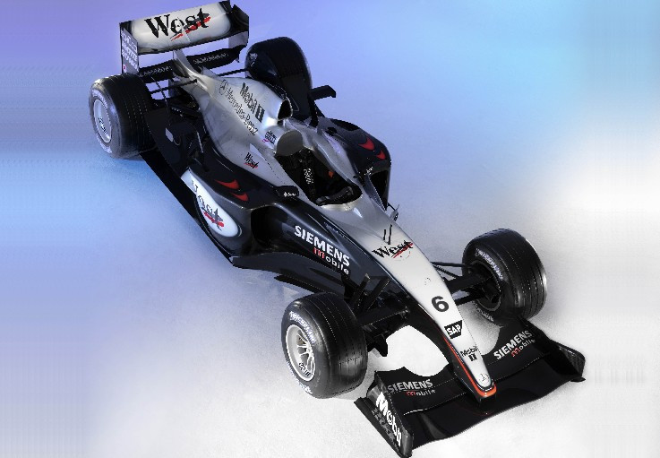 2003 bolidai: „McLaren MP4/18“