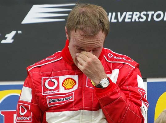 R.Barrichello sudaužė taurę