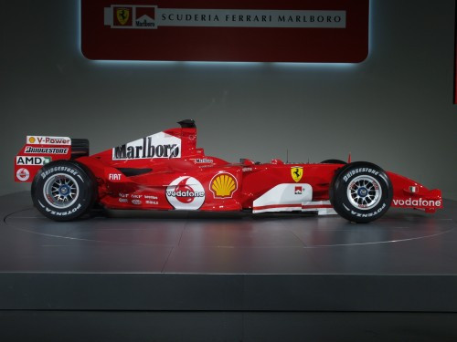Pristatytas „Ferrari F2005“
