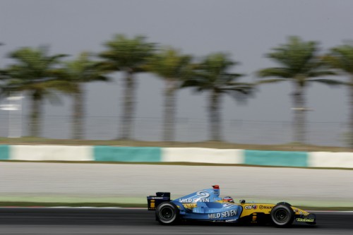 „Renault“ su nerimu laukia lenktynių Bahreine