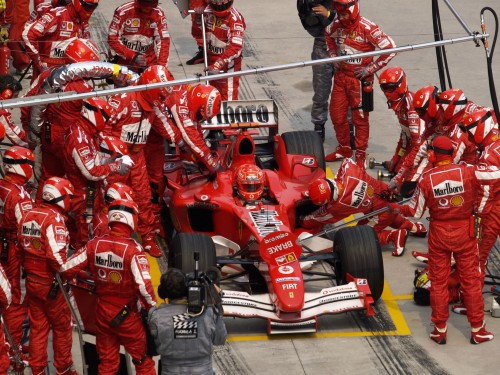 „Ferrari“ telkiasi ir nepanikuoja