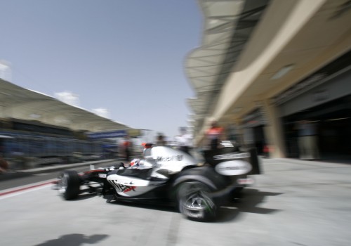 „McLaren“ sprendžia problemas