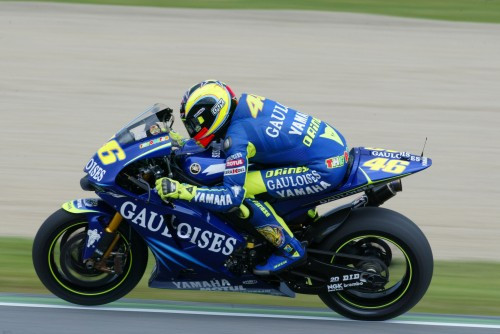 V.Rossi bandys „Ferrari“ bolidą reguliariai