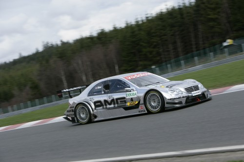 J.Alesi DTM pirmenybes pradėjo pergale