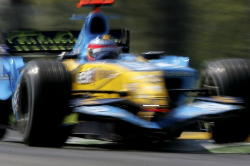 F.Alonso džiaugiasi atlaikęs M.Schumacherio atakas