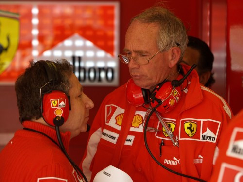 R.Byrne'as „Ferrari“ konsultuos dar 2 metus