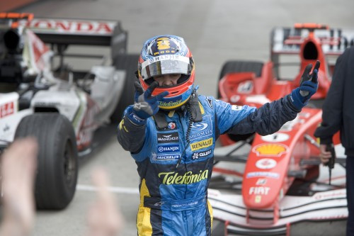 F.Alonso sukčiavimu apkaltino ir „Ferrari“