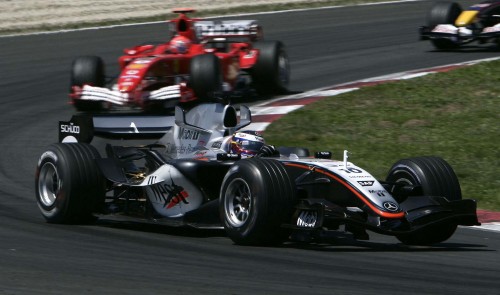 J.P.Montoya „McLaren“ bolide dar neapsiprato