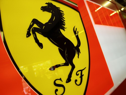 „Ferrari“ V6 variklį bando Fiorano trasoje?