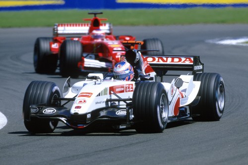 J.Buttonui pakilti aukščiau sutrukdė M.Schumacheris