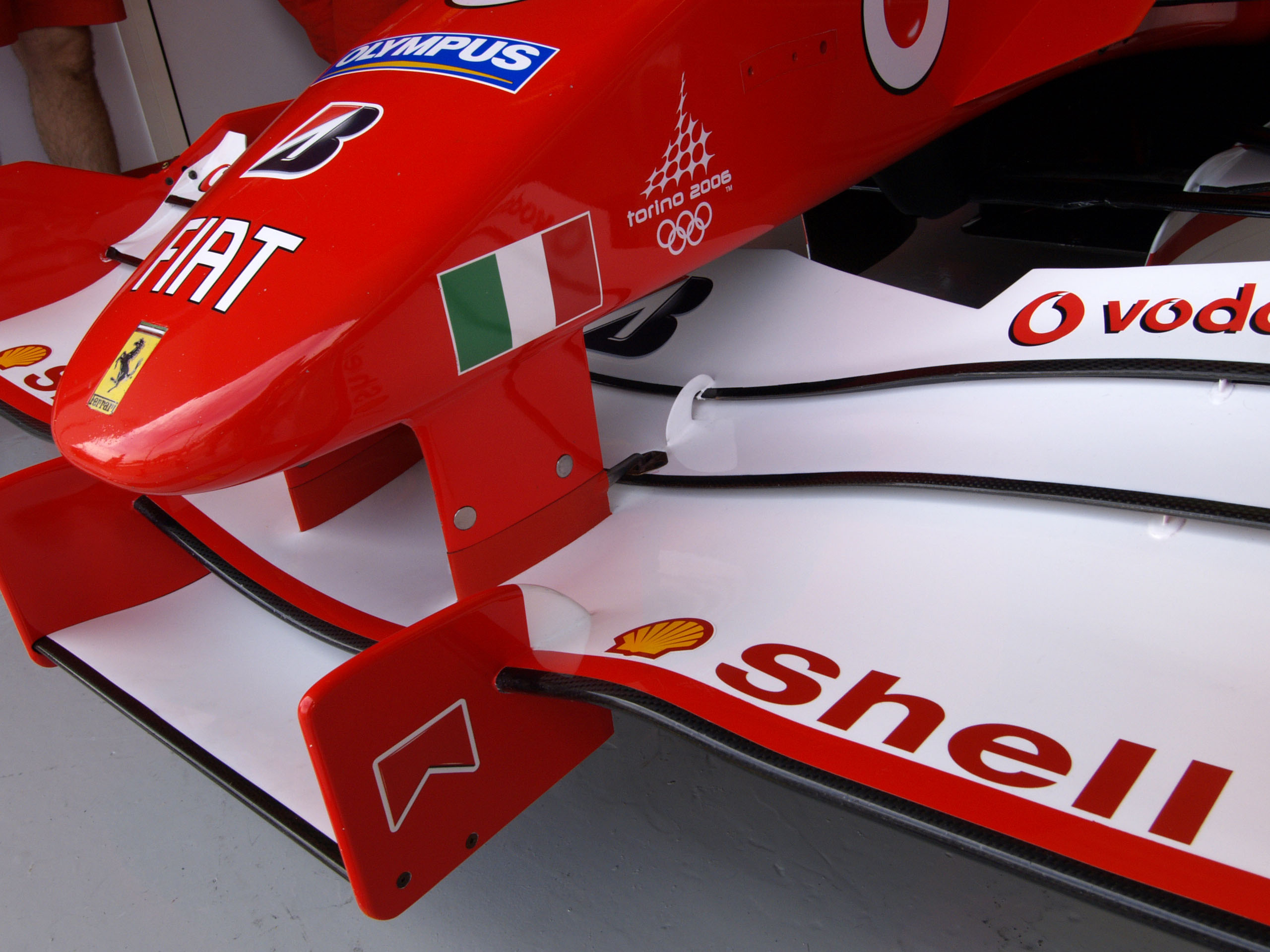 „Ferrari“ naudos betarpio jungimo pavarų dėžę