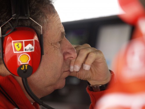 J.Todtas: „Ferrari“ blogai pasirinko padangas