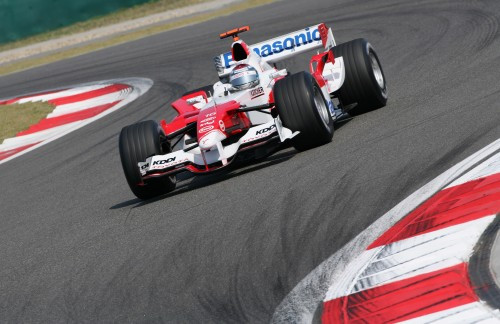 Oficialu: „Toyota“ naudos „Bridgestone“ padangas