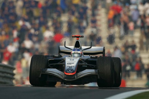 K.Raikkonenas viliasi, kad „McLaren“ pasimokė