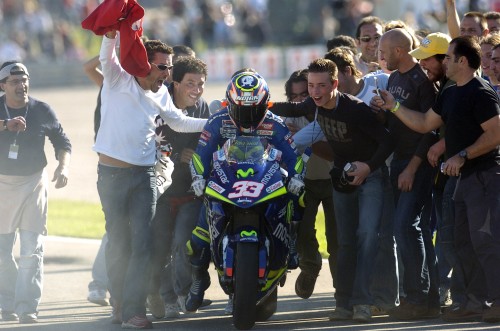 MotoGP: Sezonas baigėsi antrąja M.Melandri pergale