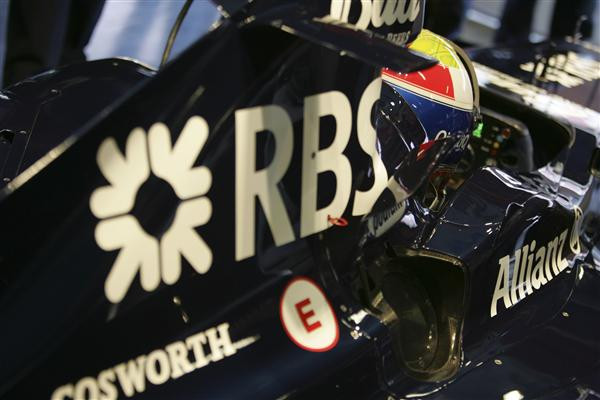 „Williams“ naudos betarpio jungimo pavarų dėžę