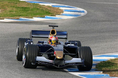 Pirmąkart išbandytas „Toro Rosso STR01“ bolidas