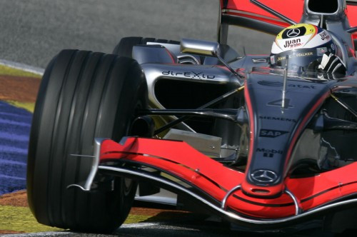 „Emirates Airlines“ taps „McLaren“ rėmėja?