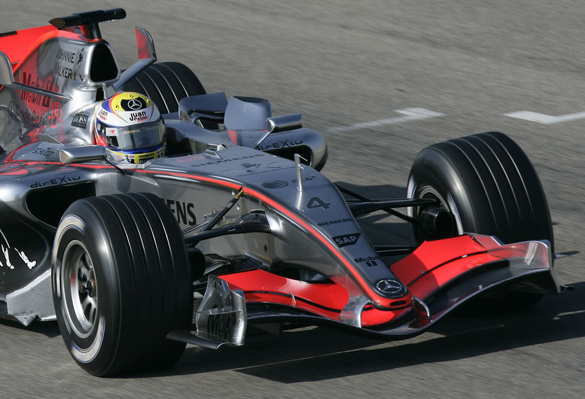 „McLaren“ gali įkurti antrą komandą