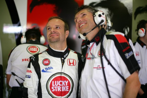 R.Barrichello teigia padaręs pažangą
