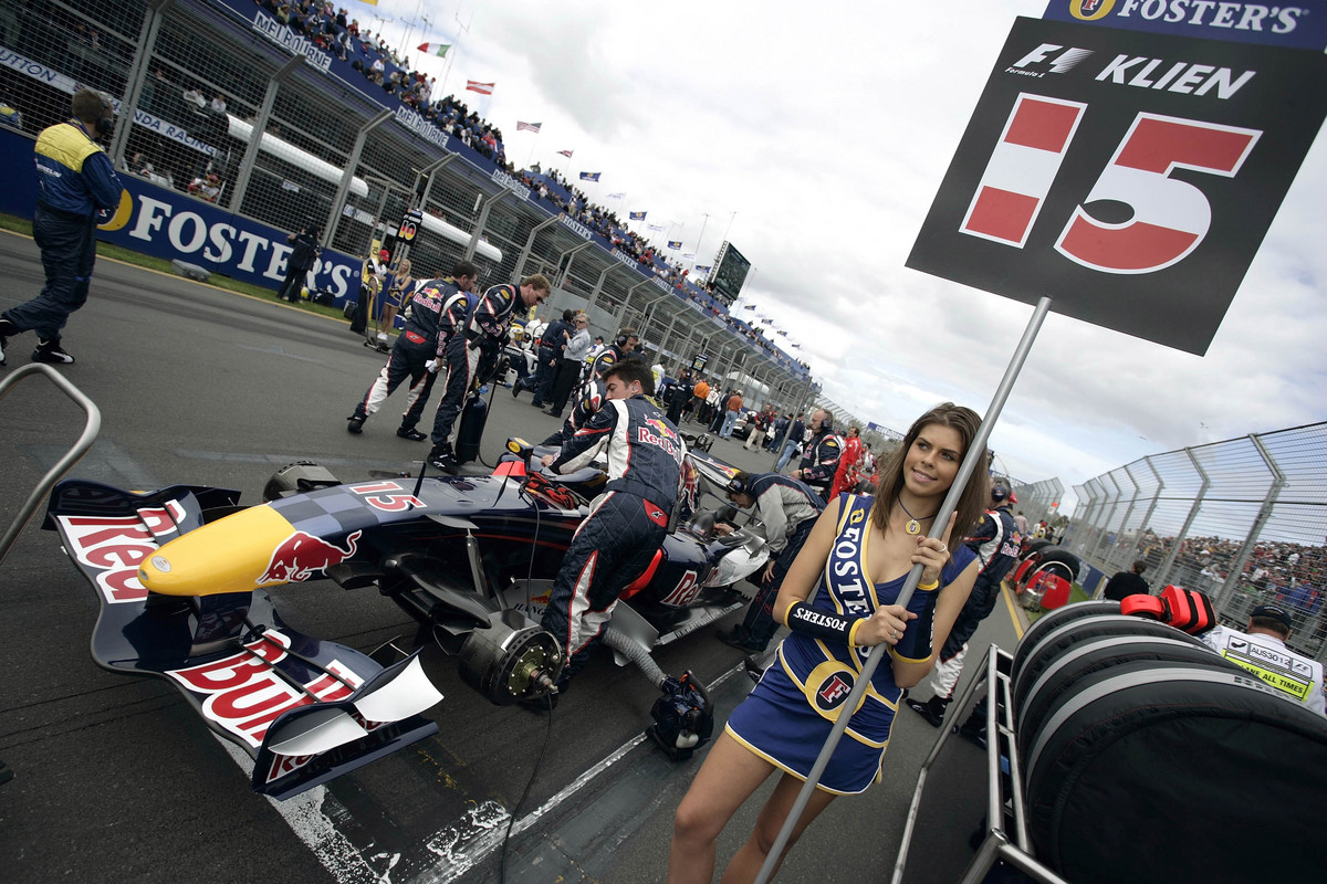 „Red Bull“ ragina C.Klieną pasitempti
