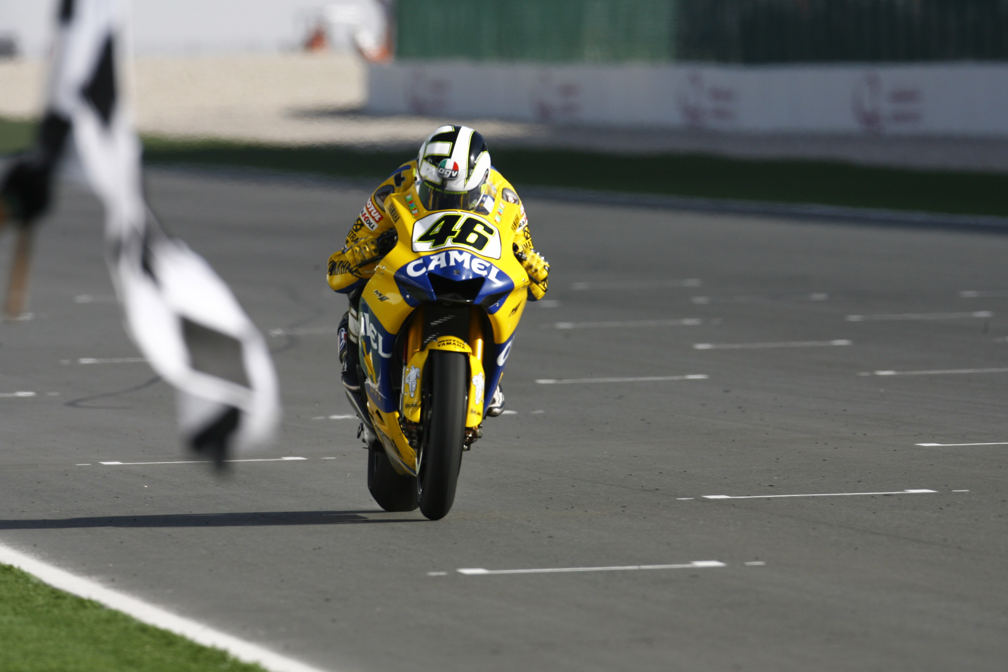 MotoGP: Katare pergalę iškovojo V.Rossi