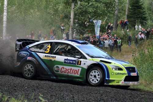 WRC: Suomijoje S.Loebas vejasi M.Gronholmą