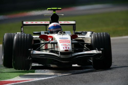 Japonijos GP: penktadienio treniruotės Nr. 1