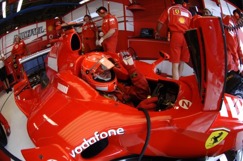 „Ferrari“ rami dėl M.Schumacherio bolido variklio