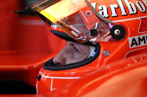 M. Schumacheris sugrįžta prie „Formulės-1“ bolido vairo
