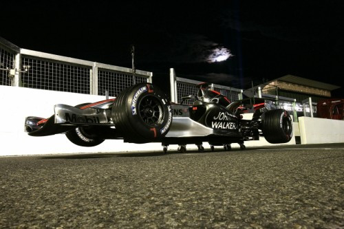 „McLaren“ žada grįžti į pergalių kelią