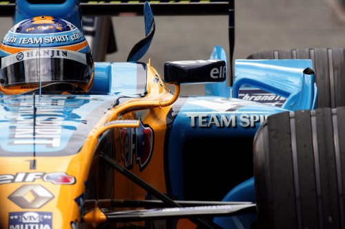 F. Alonso „Renault“ išbandys sausį