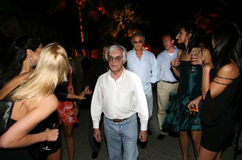 B.Ecclestone'as – tarp įtakingiausių senolių