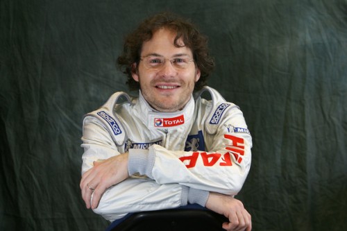 J. Villeneuve'as patvirtino ekipos kūrimą