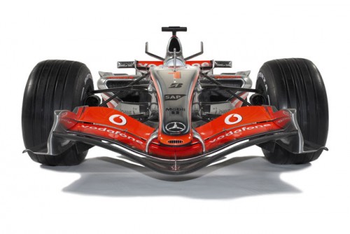 Oficialiai pristatytas „McLaren MP4-22“ bolidas (atnaujinta)