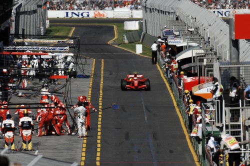 „Ferrari“ nerimauja dėl K. Raikkoneno variklio