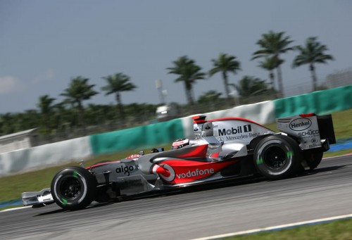 „McLaren“ teigia dar labiau priartėję prie „Ferrari“