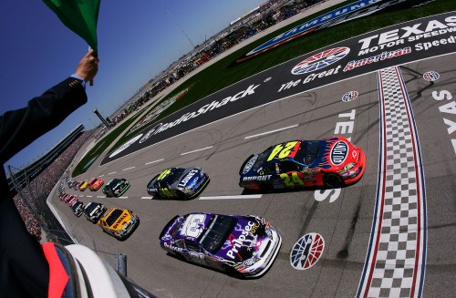 NASCAR: Teksase nugalėjo J. Burtonas