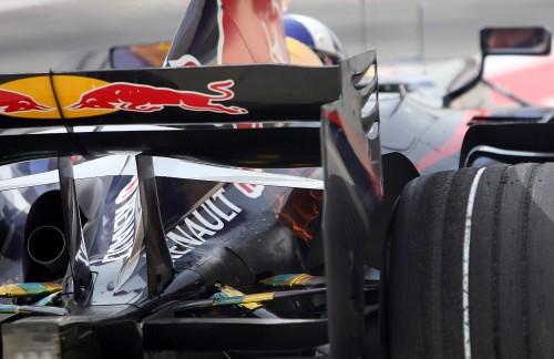 „Red Bull“ stengsis aplenkti „BMW Sauber“
