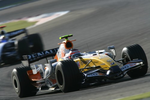 „Renault“ sprendžia bolido greičio problemas