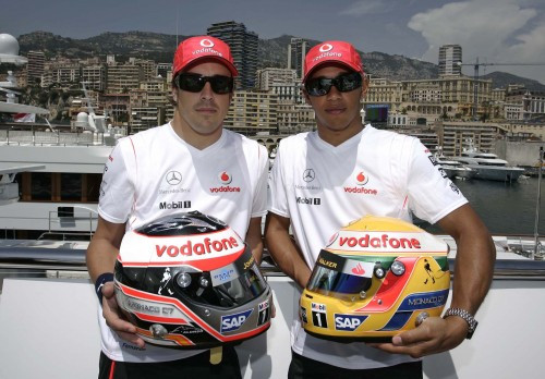 „McLaren“ lenktynininkai žiba deimantais