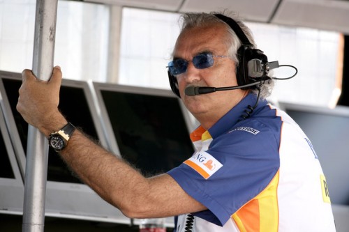 F. Briatore: „Renault“ dar turi padirbėti
