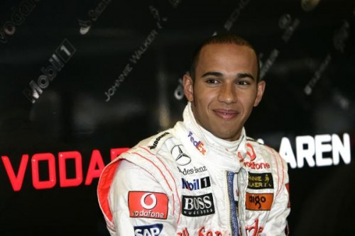 L. Hamiltonas: „McLaren“ atsigriebs