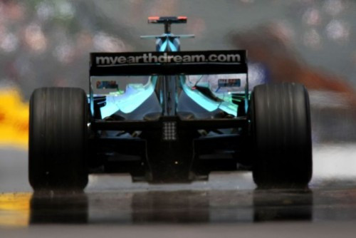 „Honda“ bolidą išbandys trys GP2 pilotai