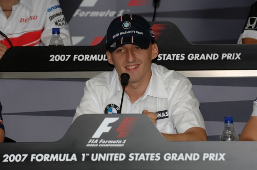 R. Kubica galėtų nuvažiuoti dar vienerias lenktynes
