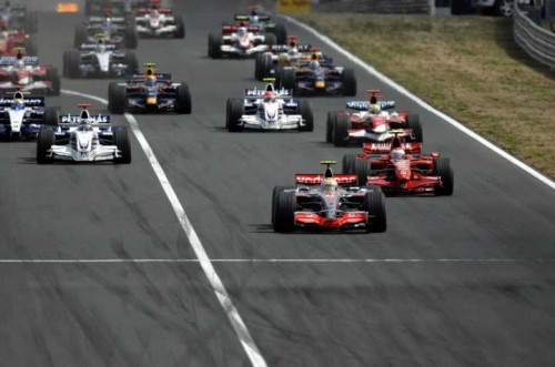 2009 metais „Formulėje-1“ daugės lenkimų