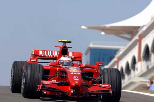 „Ferrari“ lenktynininkai patenkinti technika