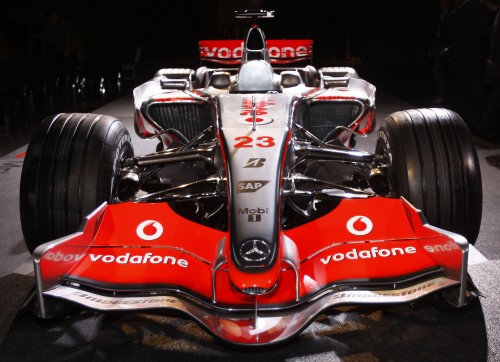 Oficialiai pristatytas „McLaren MP4-23“ (papildyta)